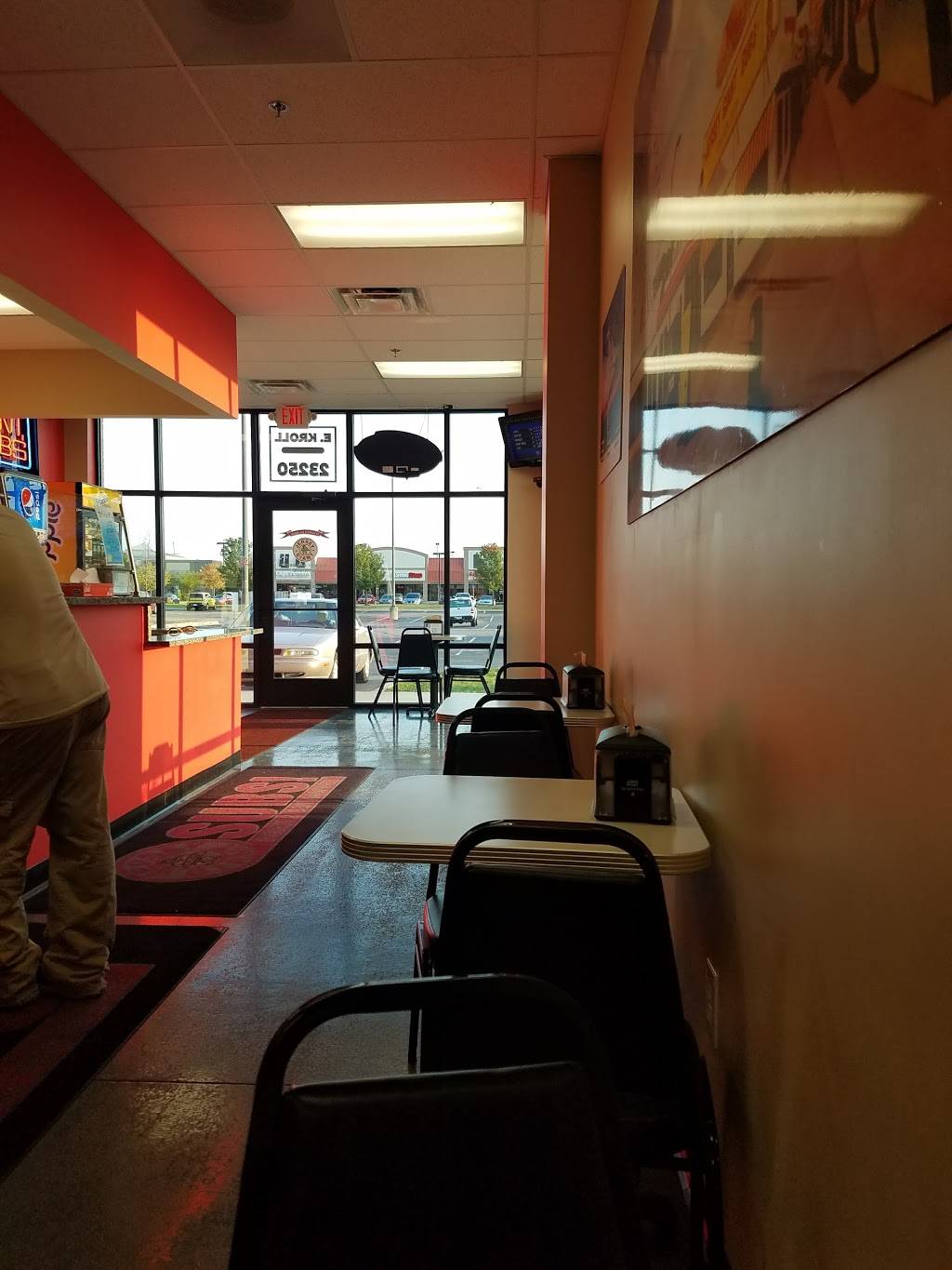 Jersey Giant Submarine | restaurant | 23250 Allen Rd, Woodhaven, MI 48183, USA | 7343620575 OR +1 734-362-0575