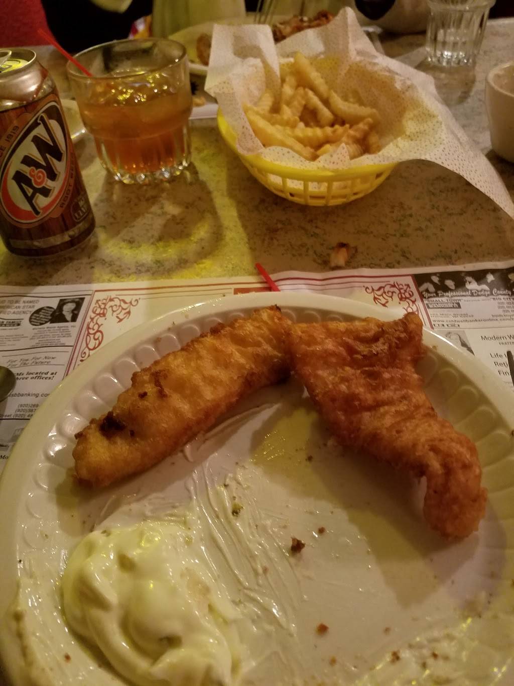 The Pub | restaurant | 333 Dayton St, Mayville, WI 53050, USA | 9203879951 OR +1 920-387-9951