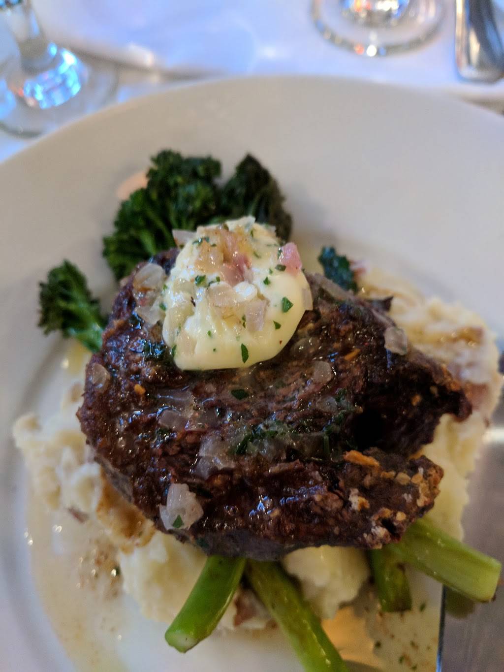 Antonios Bacaro | restaurant | 5 Fairmont Ave, Hyde Park, MA 02136, USA | 6172723028 OR +1 617-272-3028
