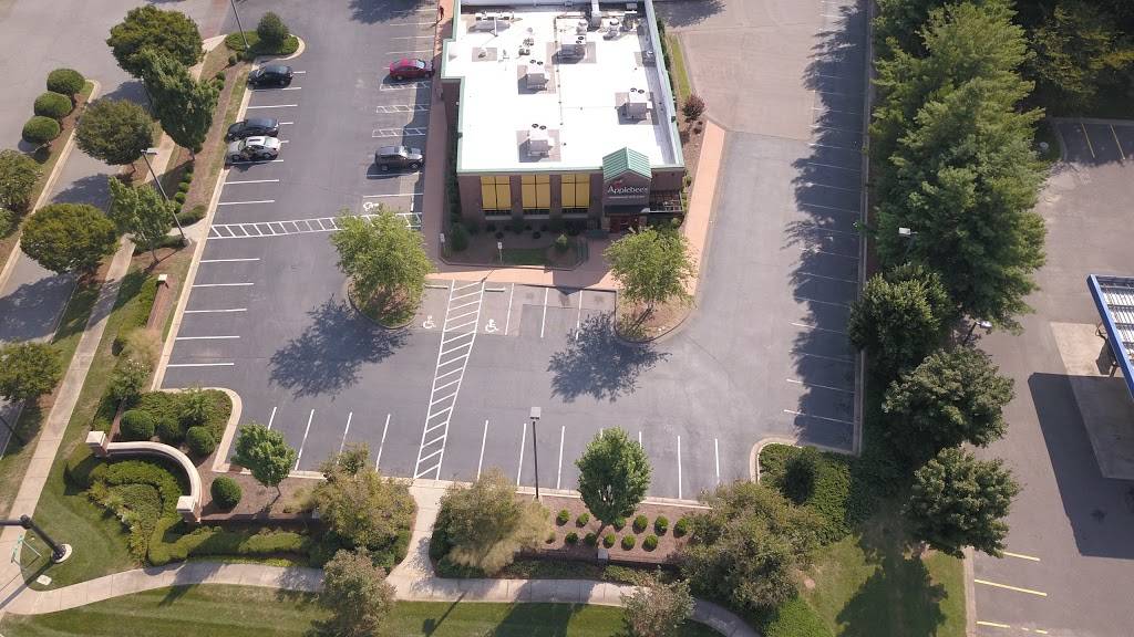Applebees Grill + Bar | restaurant | 6310 Allegacy Way, Clemmons, NC 27012, USA | 3367121063 OR +1 336-712-1063
