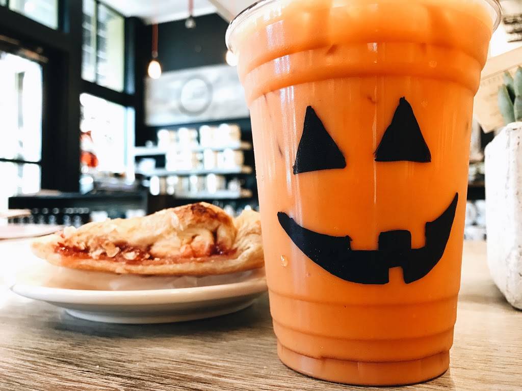 The Blind Tiger Cafe - Ybor City - Coffee Shop | cafe | 1901 E 7th Ave, Tampa, FL 33605, USA | 8135402233 OR +1 813-540-2233