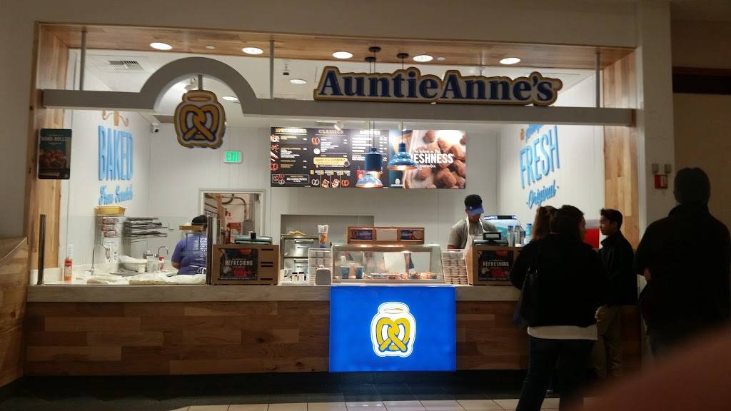 Auntie Annes | restaurant | 4201 Coldwater Rd, Fort Wayne, IN 46805, USA | 2604827601 OR +1 260-482-7601