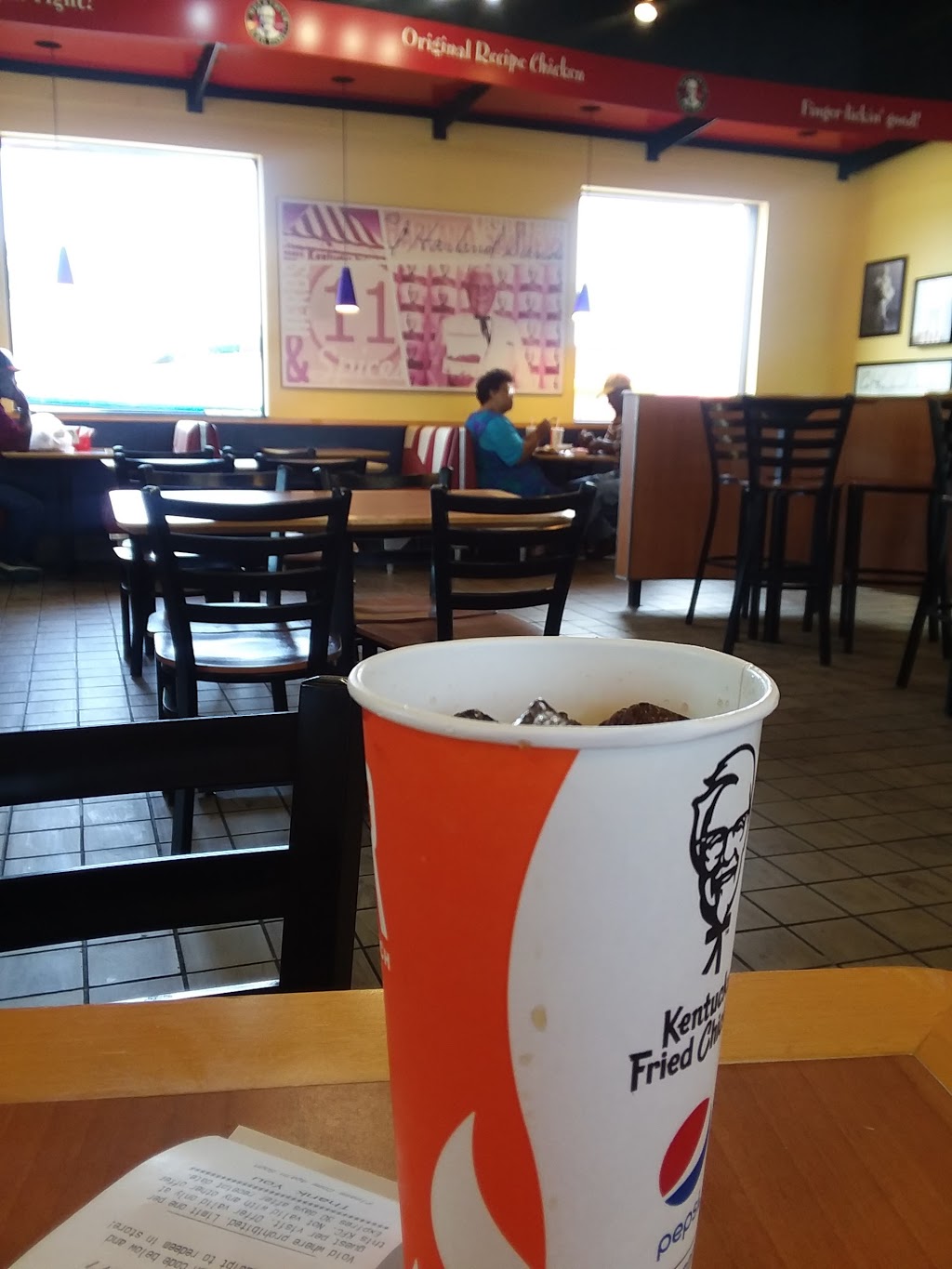 KFC - Restaurant | 1804 N Frontage Rd, Meridian, MS 39301, USA