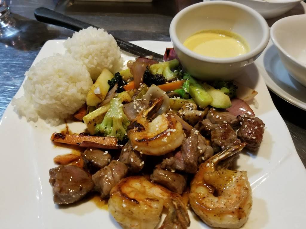 Blue Ginger Asian Fusion Bistro | restaurant | 6234 Sawmill Rd, Dublin, OH 43017, USA | 6147923888 OR +1 614-792-3888