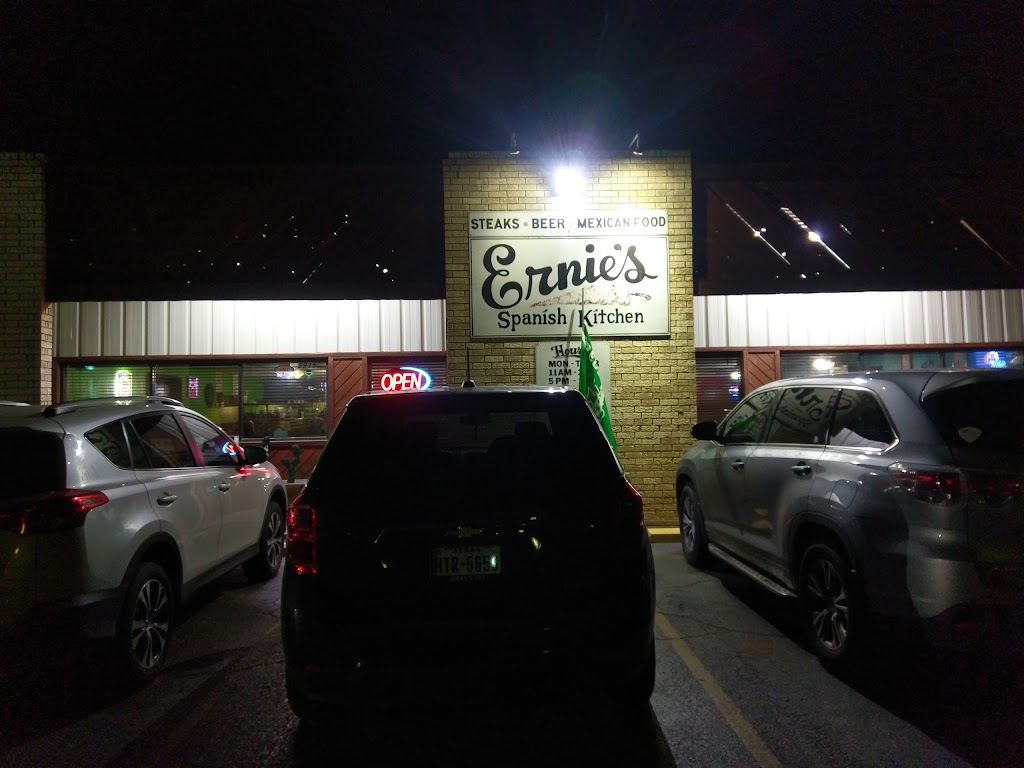 Ernies Spanish Kitchen | restaurant | 2915 W Walker St, Breckenridge, TX 76424, USA | 2545598821 OR +1 254-559-8821
