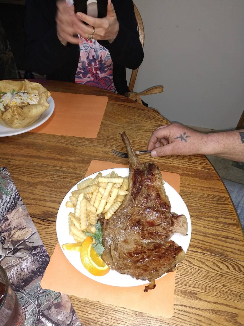 Pony Express @ StageCoach Inn | restaurant | 204 S Bay St, Pleasant Hill, IL 62366, USA | 2177342763 OR +1 217-734-2763