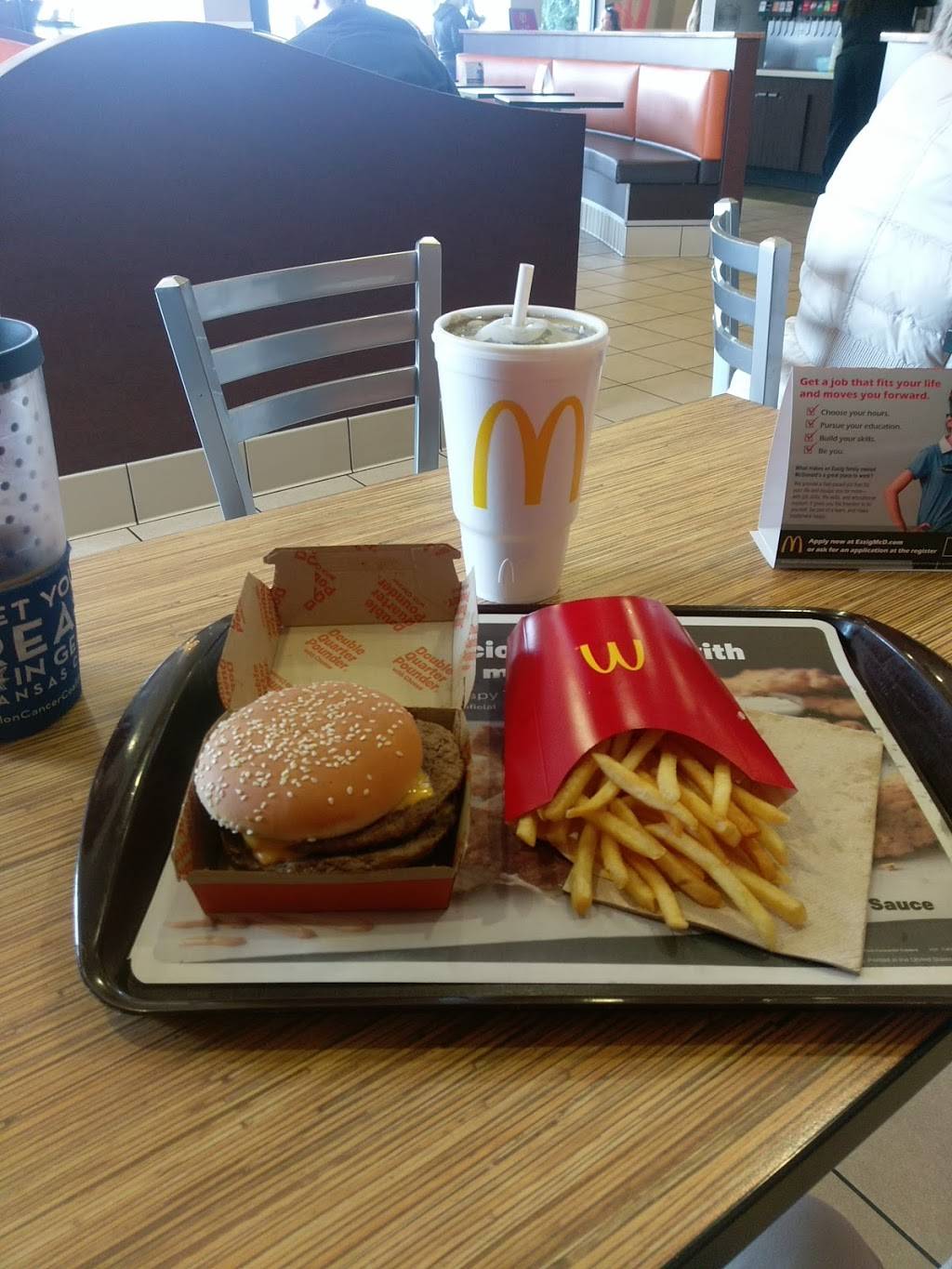 McDonalds | cafe | 9851 NE Barry Rd, Kansas City, MO 64157, USA | 8167921126 OR +1 816-792-1126