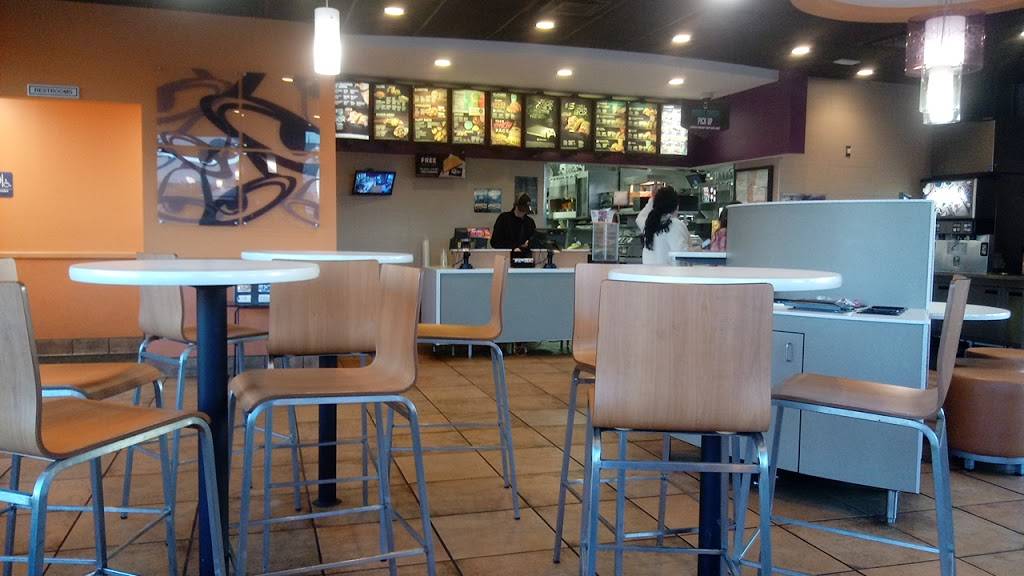 Taco Bell | meal takeaway | 1821 Montgomery Hwy, Hoover, AL 35244, USA | 2057332015 OR +1 205-733-2015
