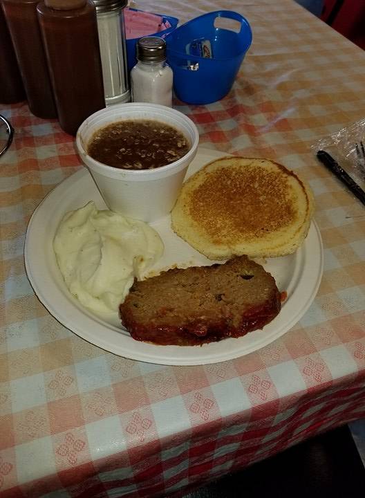 The Bar-B-Que Pit | restaurant | 409 S Dixie Hwy, P.O. BOX 214, Cave City, KY 42127, USA | 2707735555 OR +1 270-773-5555