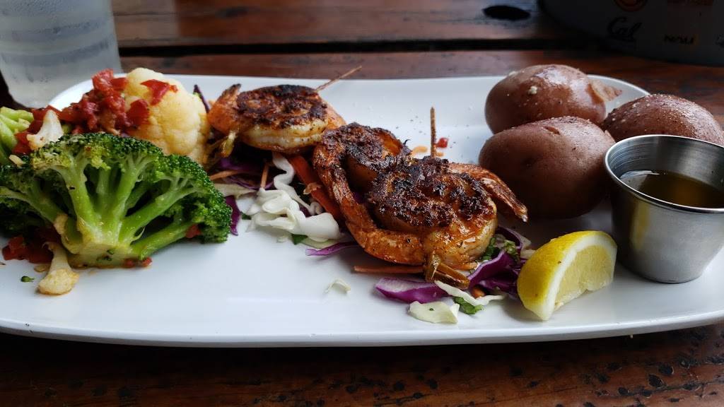 Sams Boat | restaurant | B, 3101 NASA Road #1, Seabrook, Texas 77586, USA | 2813267267 OR +1 281-326-7267