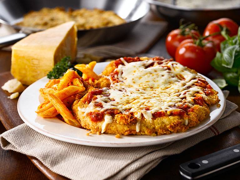 East Side Marios Newmarket | restaurant | 18283 Yonge St, East Gwillimbury, ON L9N 0A2, Canada | 2893191001 OR +1 289-319-1001