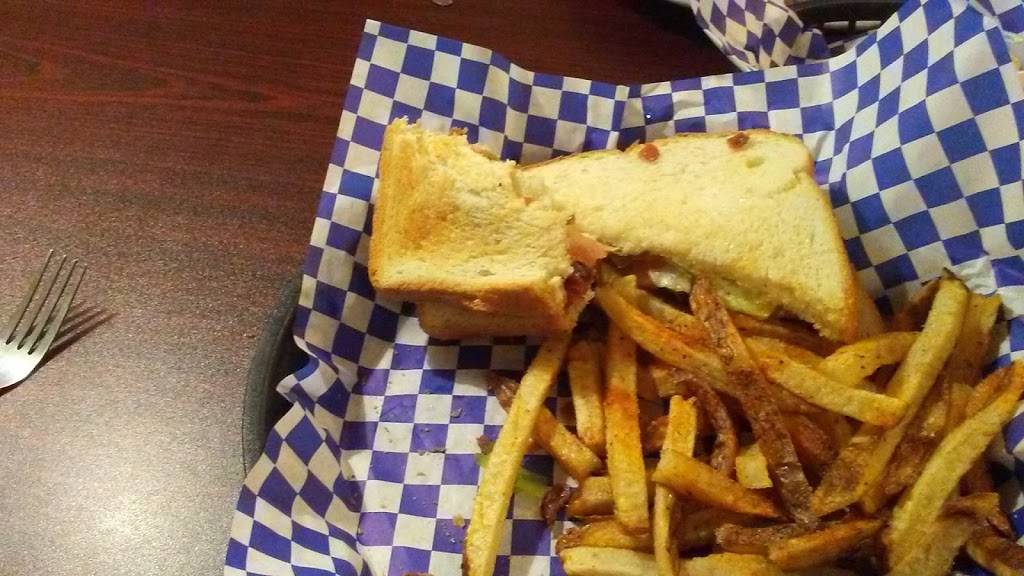 Sweet Boys Diner | restaurant | 220 N Mason St, Bowie, TX 76230, USA | 9408725555 OR +1 940-872-5555