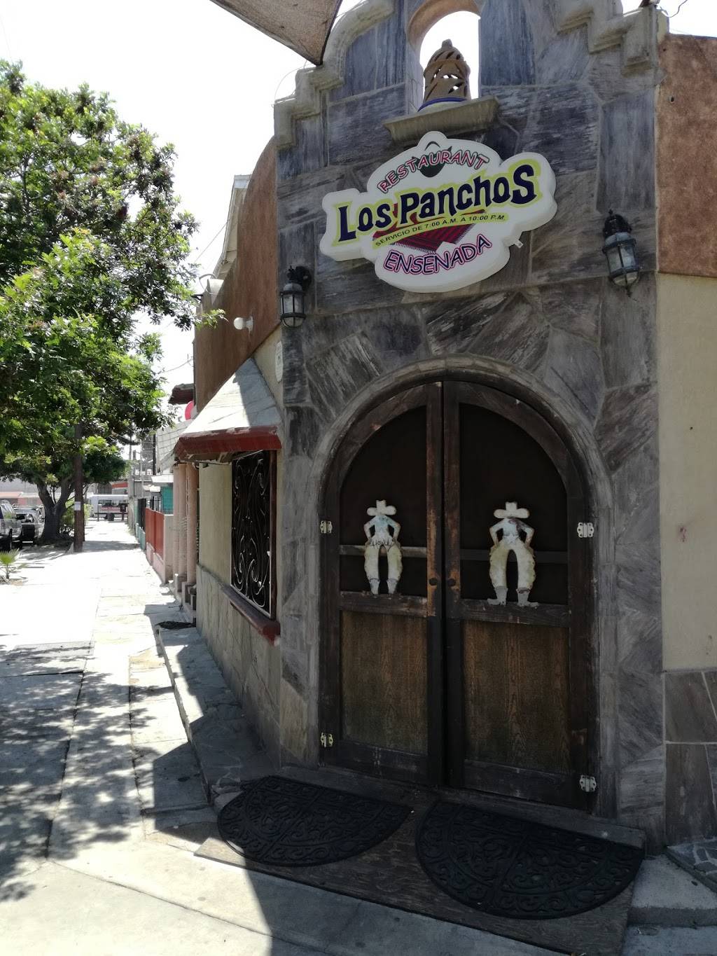 Restaurant los Panchos | restaurant | Avenida Josefa O. de Domínguez 1050, Independencia, 22480 Ensenada, B.C., Mexico | 016462066316 OR +52 646 206 6316