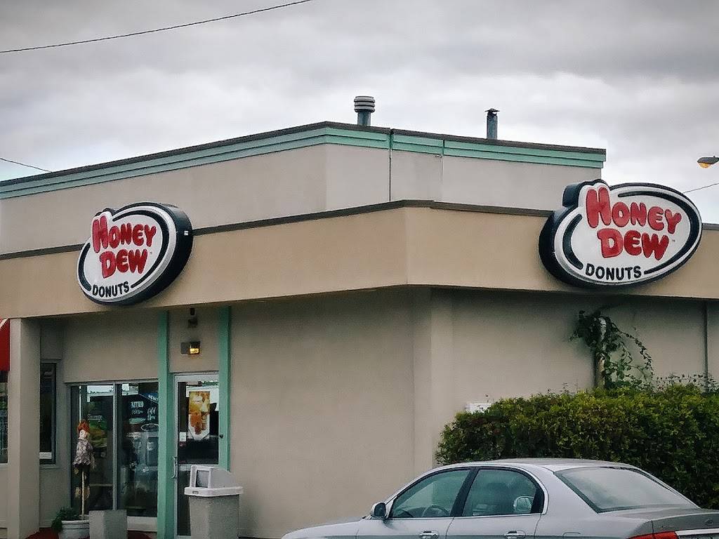 Honey Dew Donuts | bakery | 100 Newport Ave, Rumford, RI 02916, USA | 4014347927 OR +1 401-434-7927