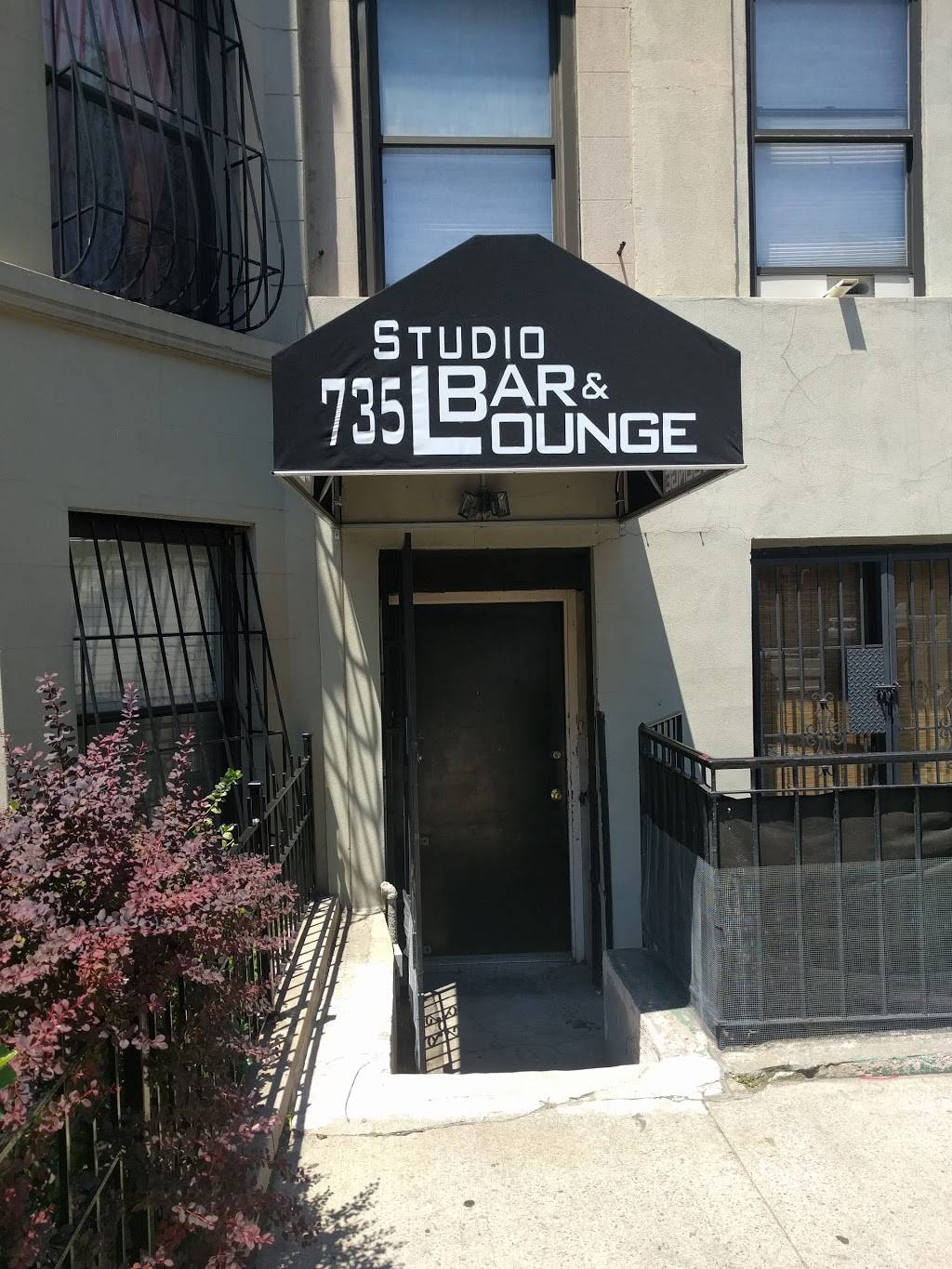 Studio 735 Bar and Lounge | restaurant | 735 St Nicholas Ave, New York, NY 10031, USA | 9173261138 OR +1 917-326-1138