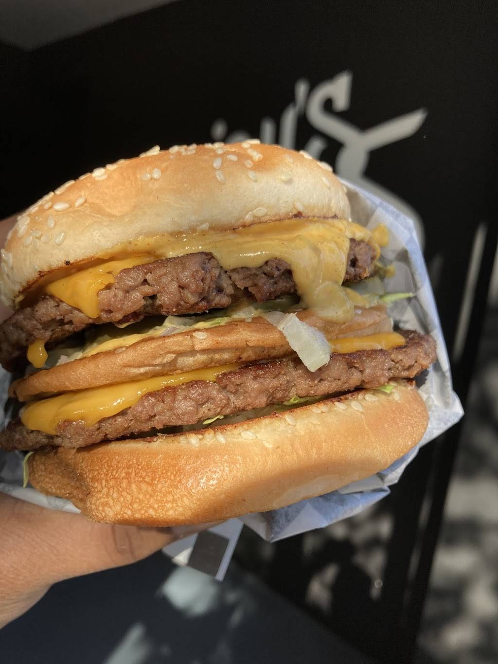 Malibu's Burgers | 3905 Piedmont Ave, Oakland, CA 94611, USA