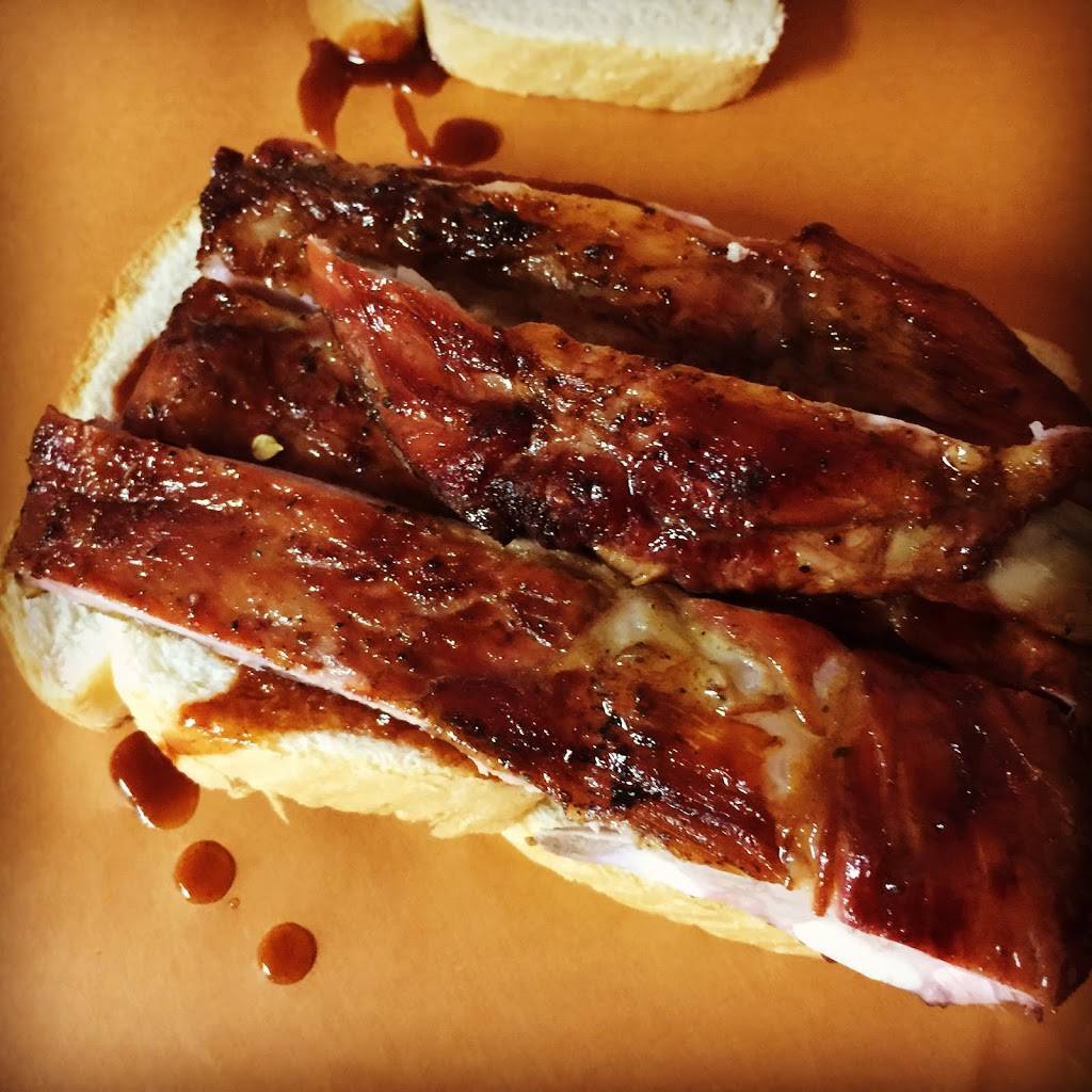 Bobs Famous BBQ | restaurant | 5013 Soutel Dr, Jacksonville, FL 32208, USA | 9045516455 OR +1 904-551-6455
