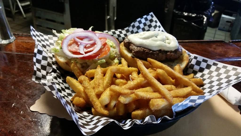 Devaneys Riverside Grill Inc | restaurant | 9347 Stickle Rd, Weedsport, NY 13166, USA | 3158346352 OR +1 315-834-6352