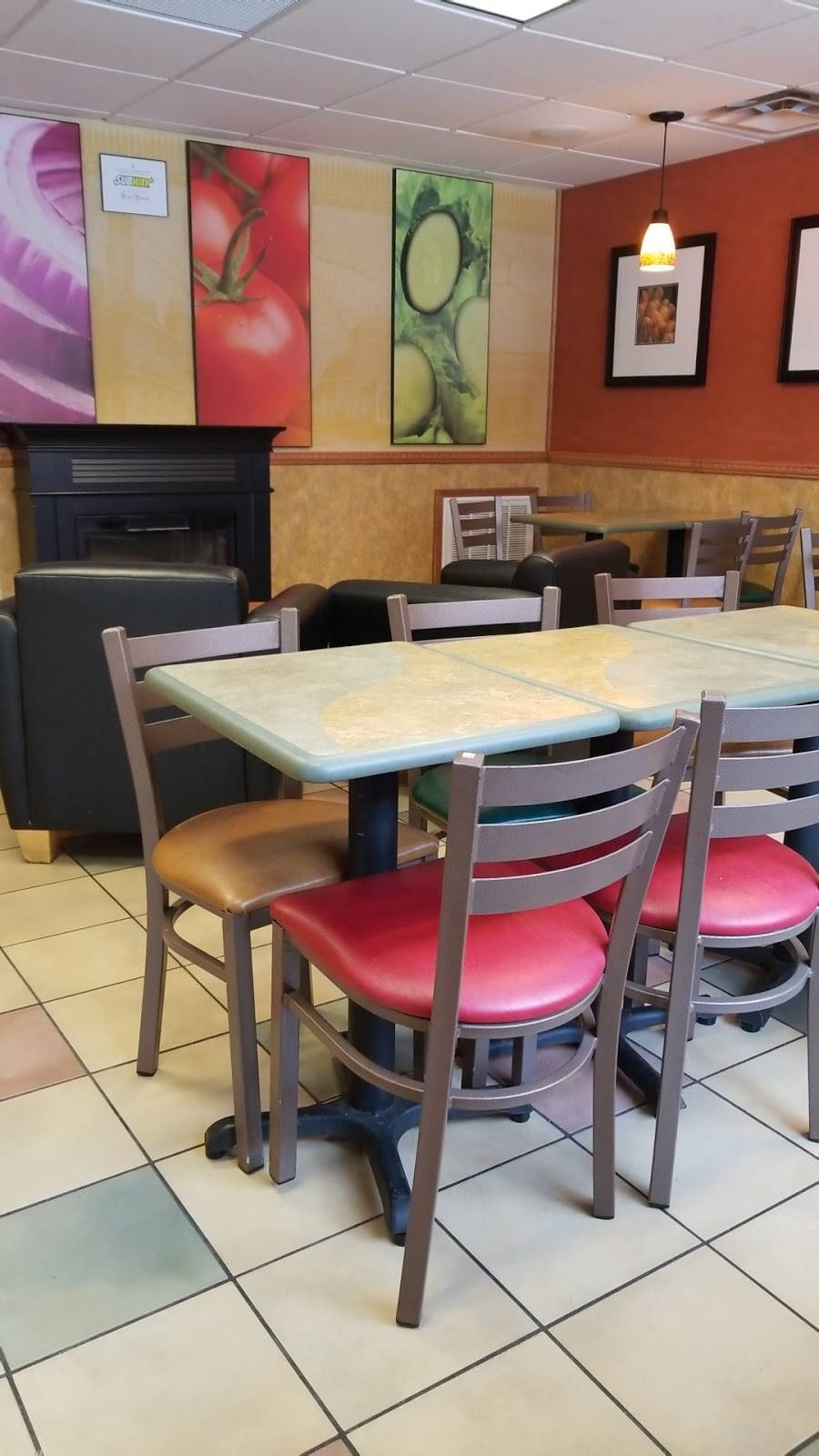 Subway | restaurant | 160 Wayne St, Sandusky, OH 44870, USA | 4196255599 OR +1 419-625-5599