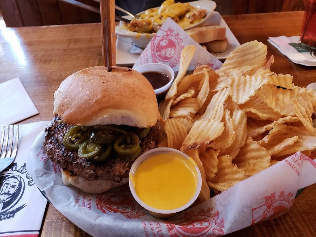 Macados | meal takeaway | 201 N Main St, Galax, VA 24333, USA | 2762360399 OR +1 276-236-0399