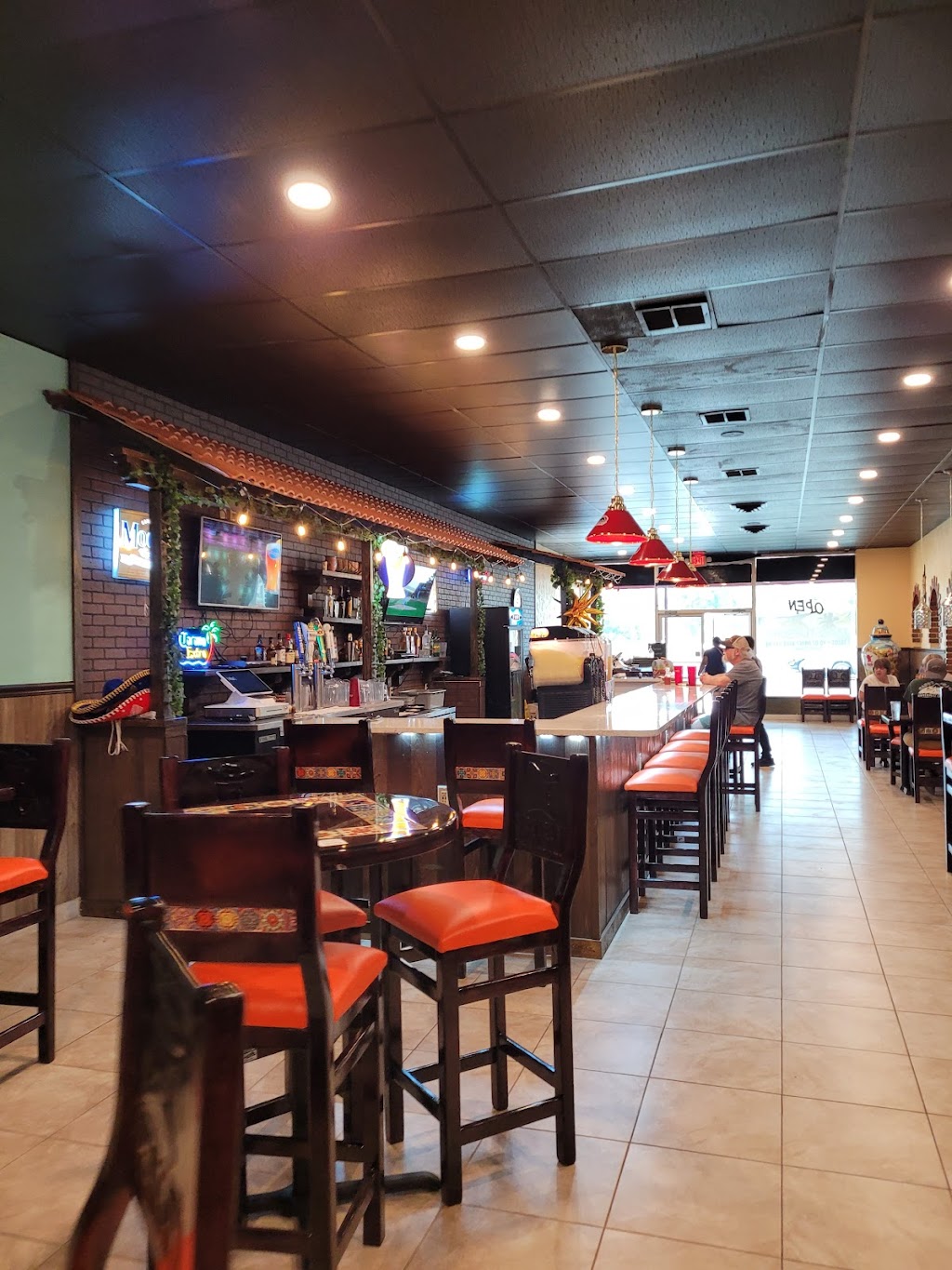 El Paisano Mexican Grill | restaurant | W Main St, Carbondale, IL 62901, USA | 6183191685 OR +1 618-319-1685