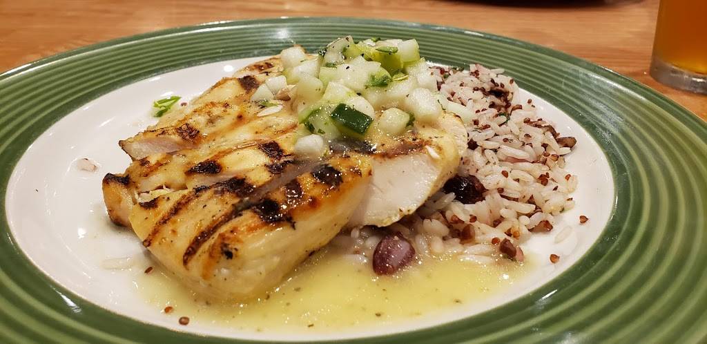 Applebees Grill + Bar | restaurant | 98 - 1005 Moanalua Rd Unit #884, Aiea, HI 96701, USA | 8082007440 OR +1 808-200-7440