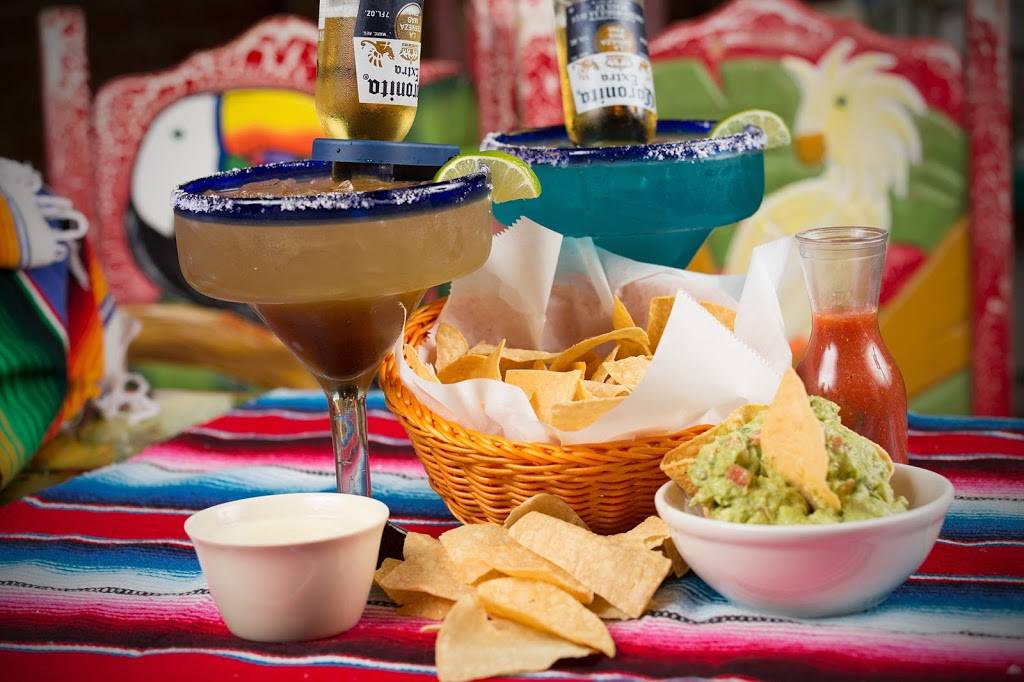 Cebollas Mexican Grill | restaurant | 602 E Dupont Rd, Fort Wayne, IN 46825, USA | 2604978762 OR +1 260-497-8762