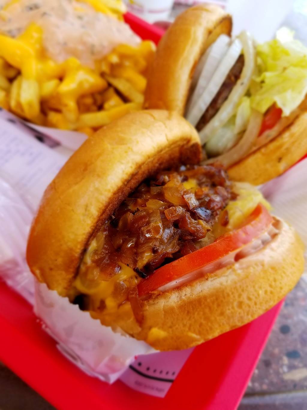 In-N-Out Burger | restaurant | 11455 Laurel Canyon Blvd, San Fernando, CA 91340, USA | 8007861000 OR +1 800-786-1000