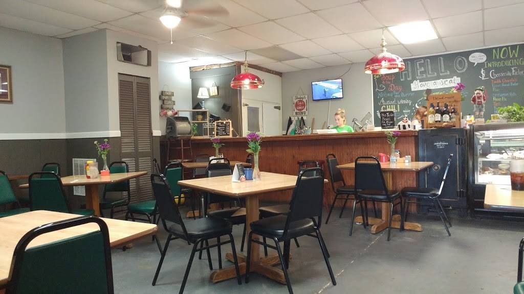 Dutzow Deli & Restaurant 11861 MO94, Marthasville, MO 63357, USA