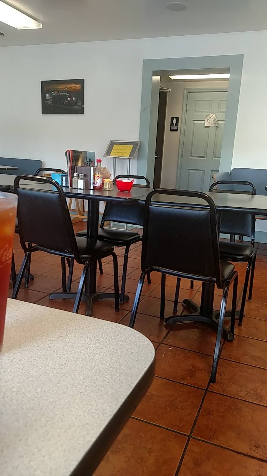 Drews Diner | restaurant | 2489 Harmony Grove Rd, Nebo, NC 28761, USA | 8285276117 OR +1 828-527-6117