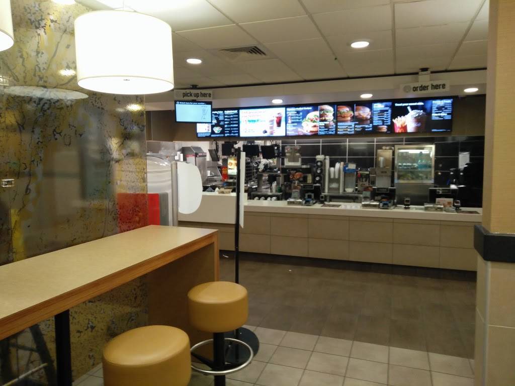 McDonalds | cafe | 675 Queen St, Southington, CT 06489, USA | 8606215791 OR +1 860-621-5791