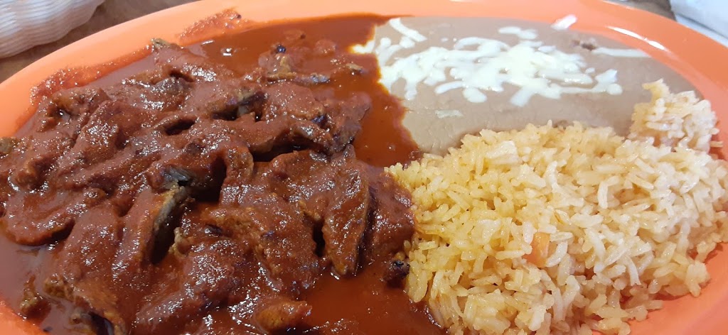 Iguanas Mexican Grill | restaurant | 907 N Truman Blvd, Crystal City, MO 63019, USA | 6366382400 OR +1 636-638-2400