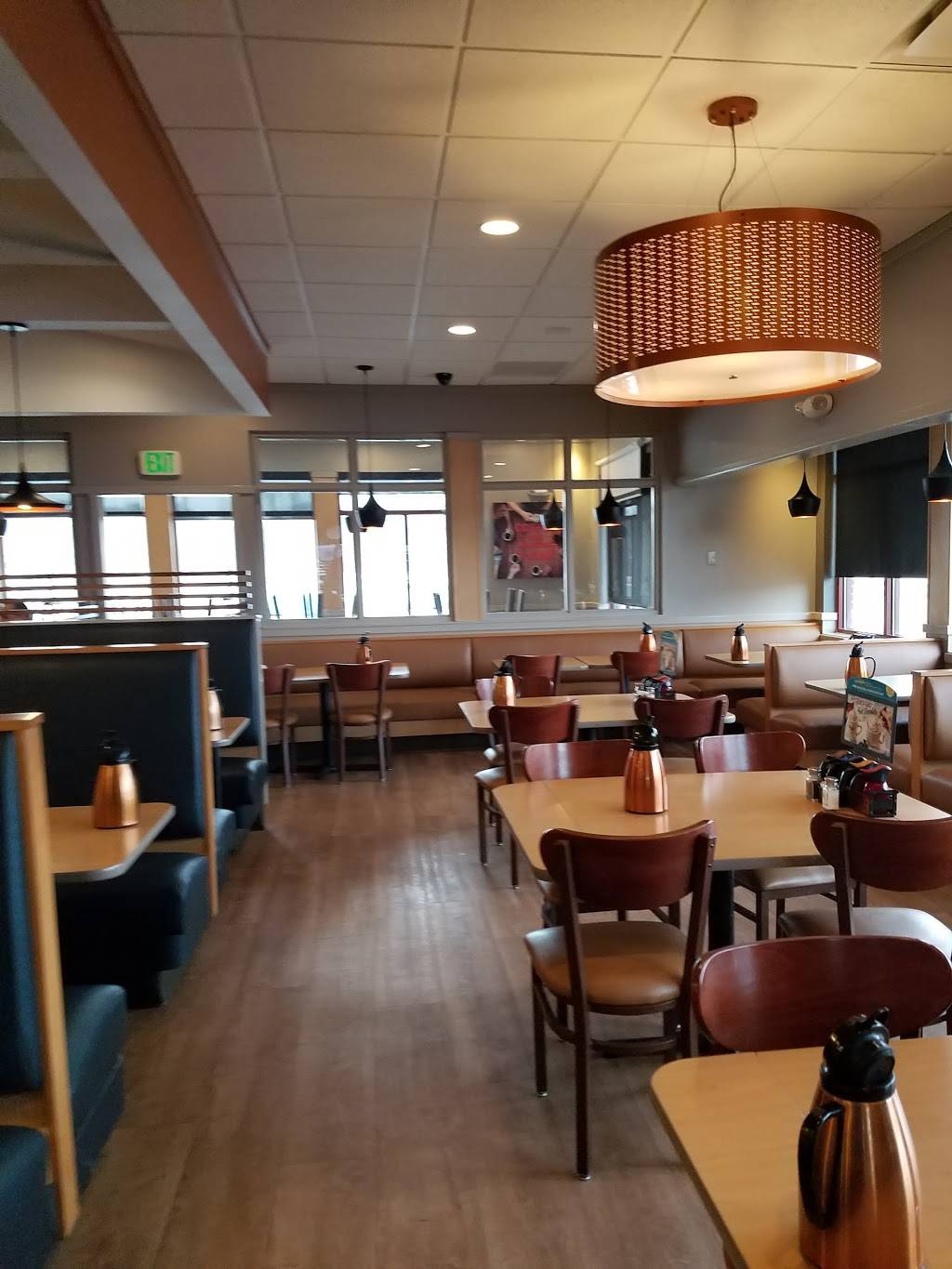 IHOP, 3511 Steelyard Dr, Cleveland, OH, Restaurant, family: chain