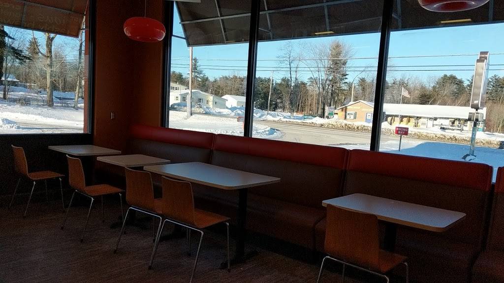 Dunkin | bakery | 504 Main St, Oxford, ME 04270, USA | 2075398134 OR +1 207-539-8134