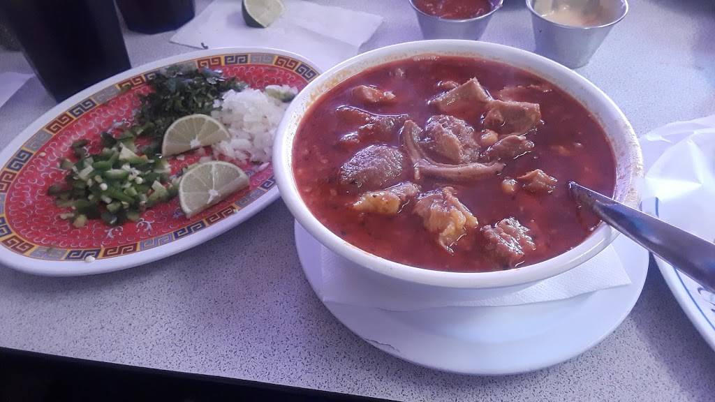 New Rodeo | restaurant | 407 E Rio Grande St, Victoria, TX 77901, USA | 3615758210 OR +1 361-575-8210