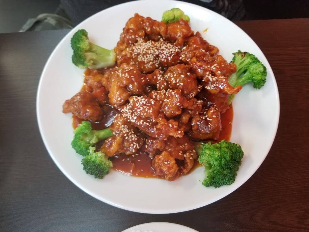 Lis Chinese Kitchen | restaurant | 1071 Country Club Dr #106, Mansfield, TX 76063, USA | 6825183000 OR +1 682-518-3000