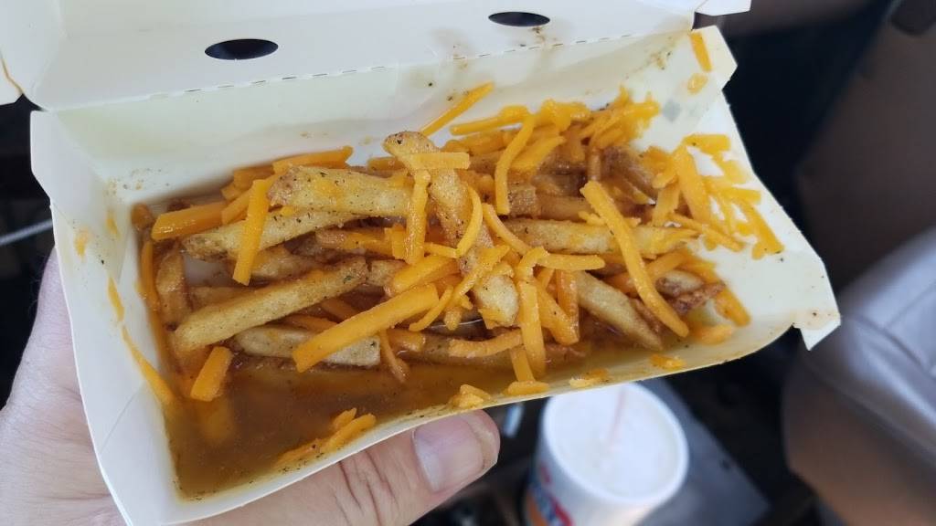 Hardees | restaurant | 104 S White St, Athens, TN 37303, USA | 4237455927 OR +1 423-745-5927