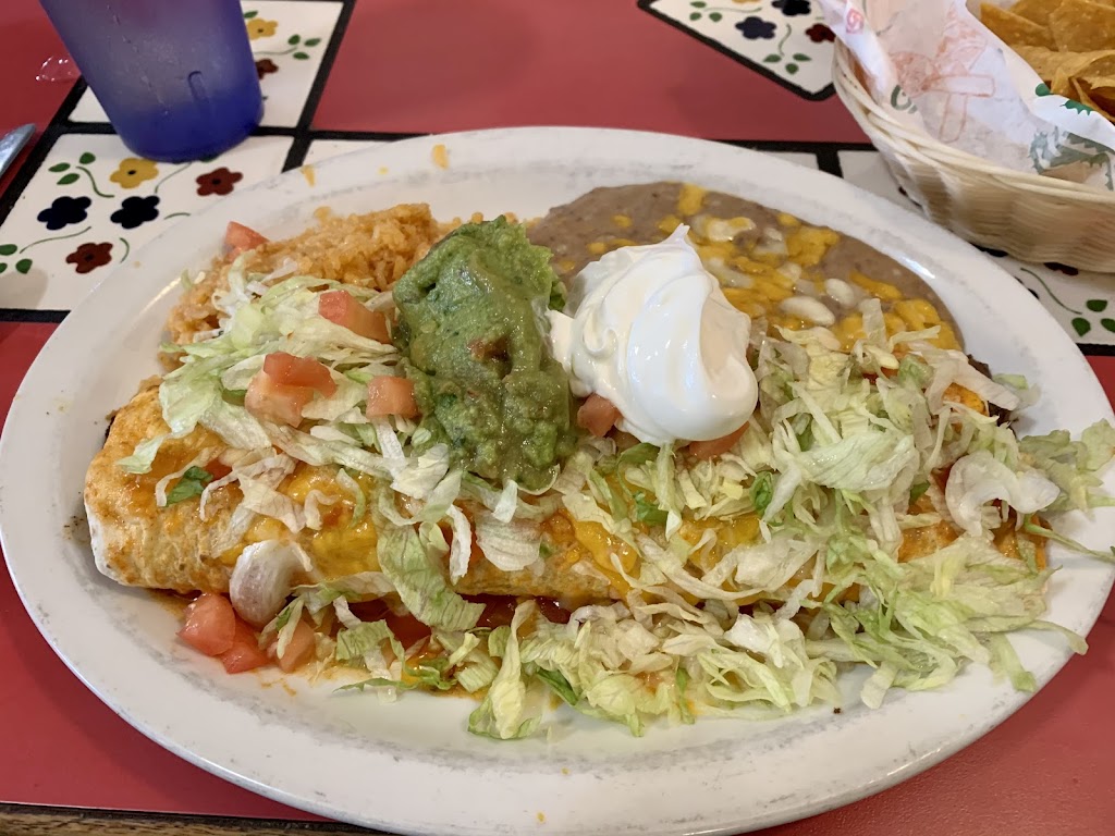 La Pinata Family Mexican | restaurant | comma I-5 N, 237 W B Ave, Drain, OR 97435, USA | 5418362386 OR +1 541-836-2386