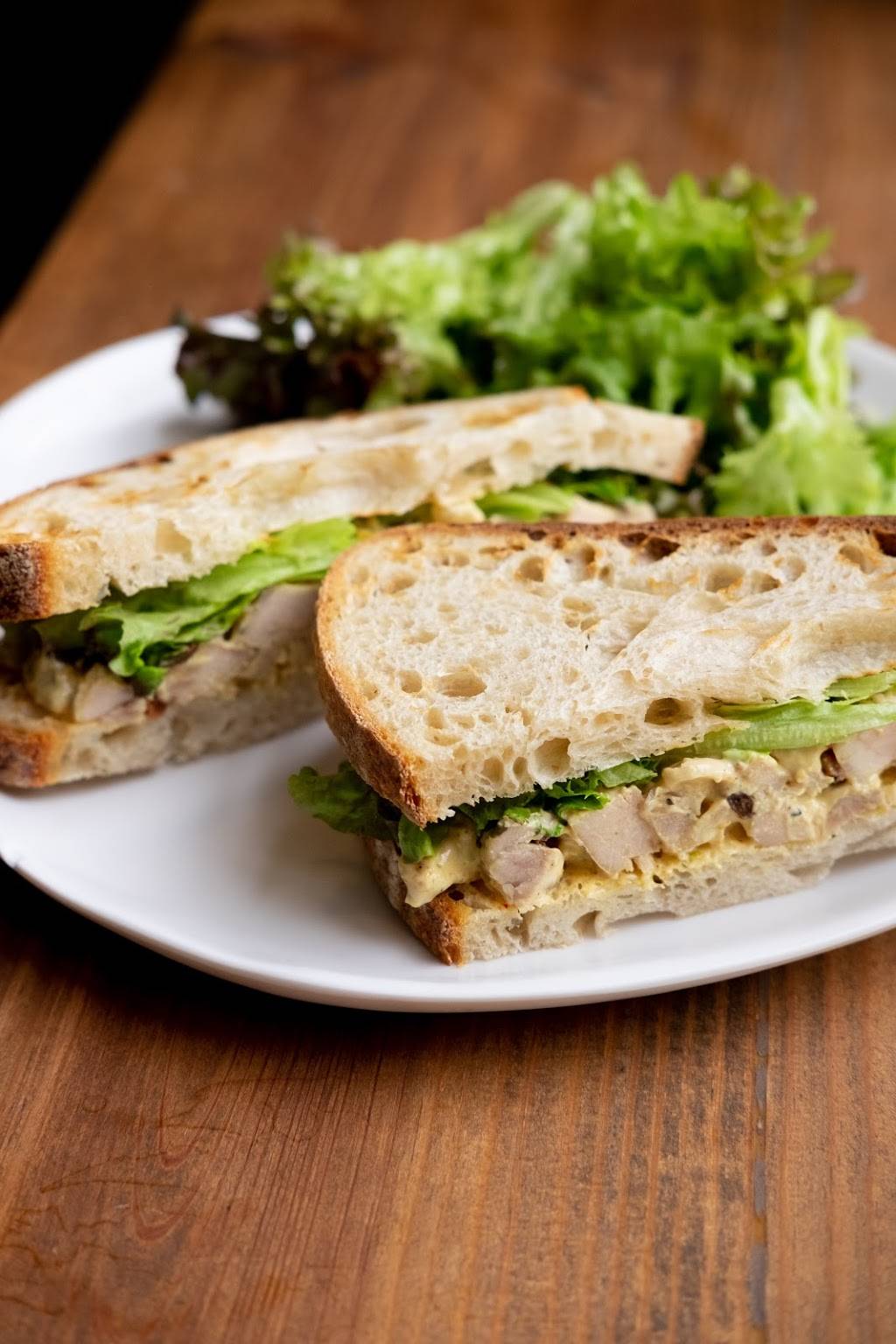 The Bistro at Lark & Owl | restaurant | 205 W 6th St Suite 101, Georgetown, TX 78626, USA | 5126775513 OR +1 512-677-5513