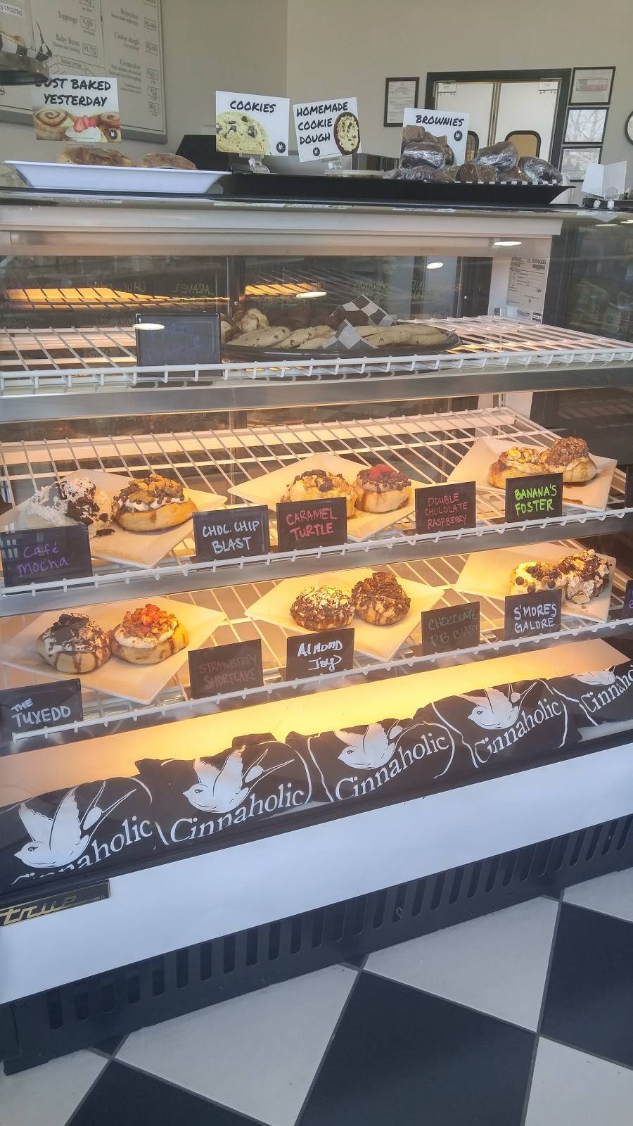 Cinnaholic | bakery | 2704 E Southlake Blvd Ste 102, Southlake, TX 76092, USA | 8177490246 OR +1 817-749-0246