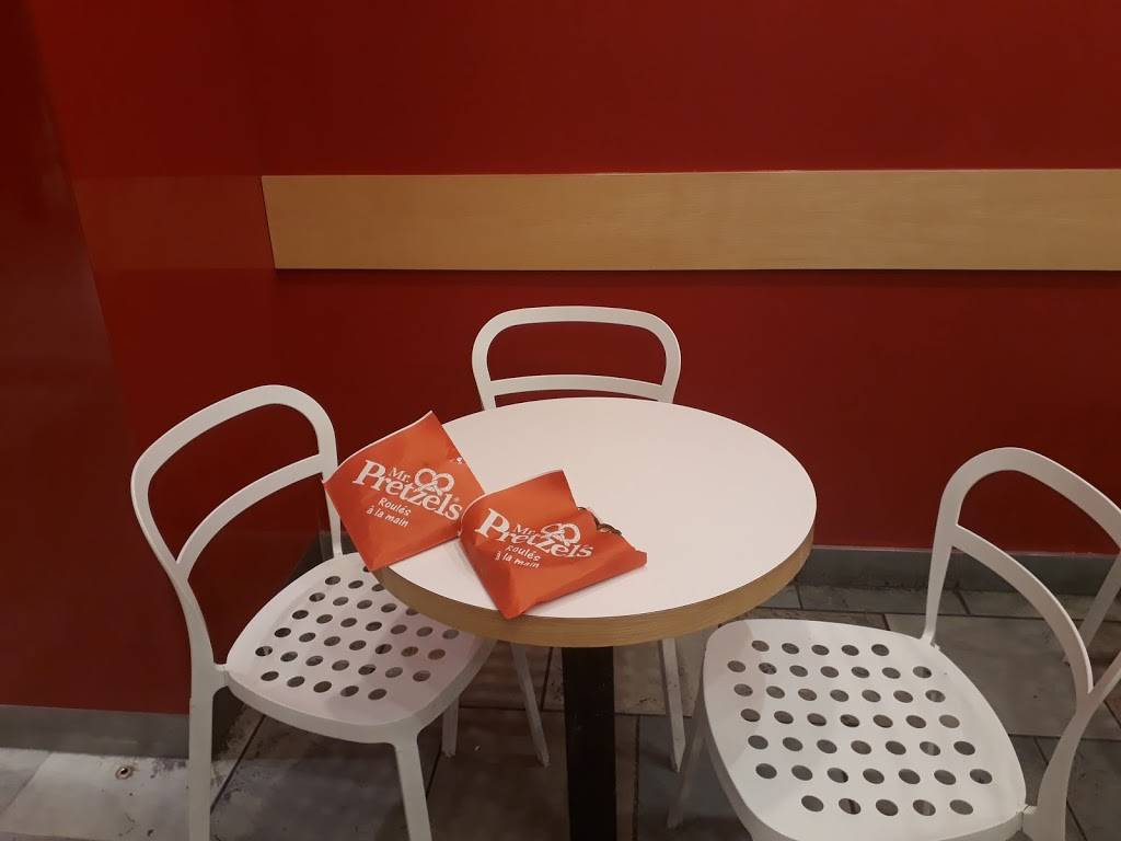 Mr Pretzels | restaurant | 6701 Route Transcanadienne, Pointe-Claire, QC H9R 5X4, Canada | 5146946060 OR +1 514-694-6060