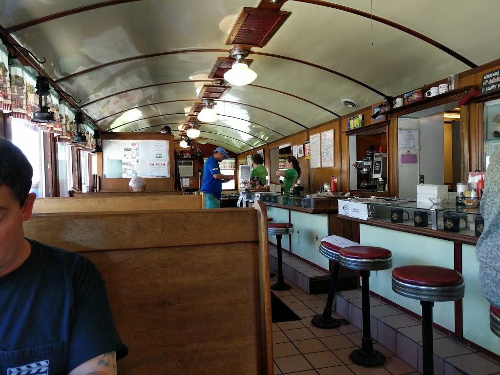 Littleton Diner | restaurant | 145 Main St, Littleton, NH 03561, USA | 6034443994 OR +1 603-444-3994