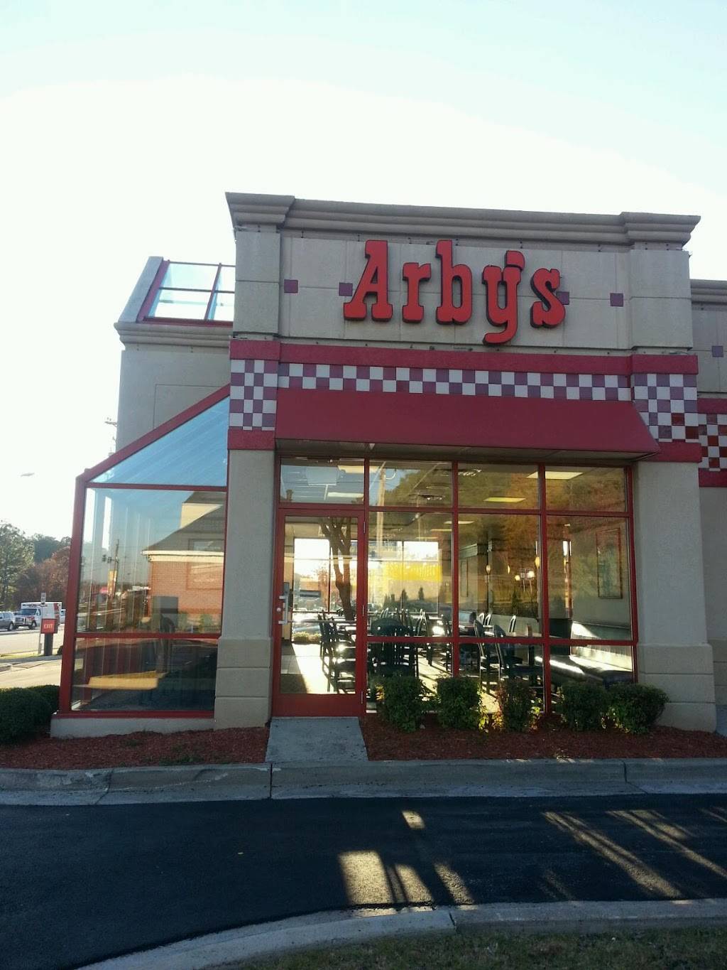 Arbys | restaurant | 2697 Main St W, Snellville, GA 30078, USA | 7709799199 OR +1 770-979-9199