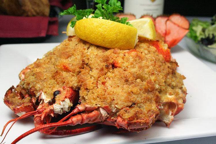 The Continental Restaurant | night club | 266 Broadway, Saugus, MA 01906, USA | 7812332587 OR +1 781-233-2587