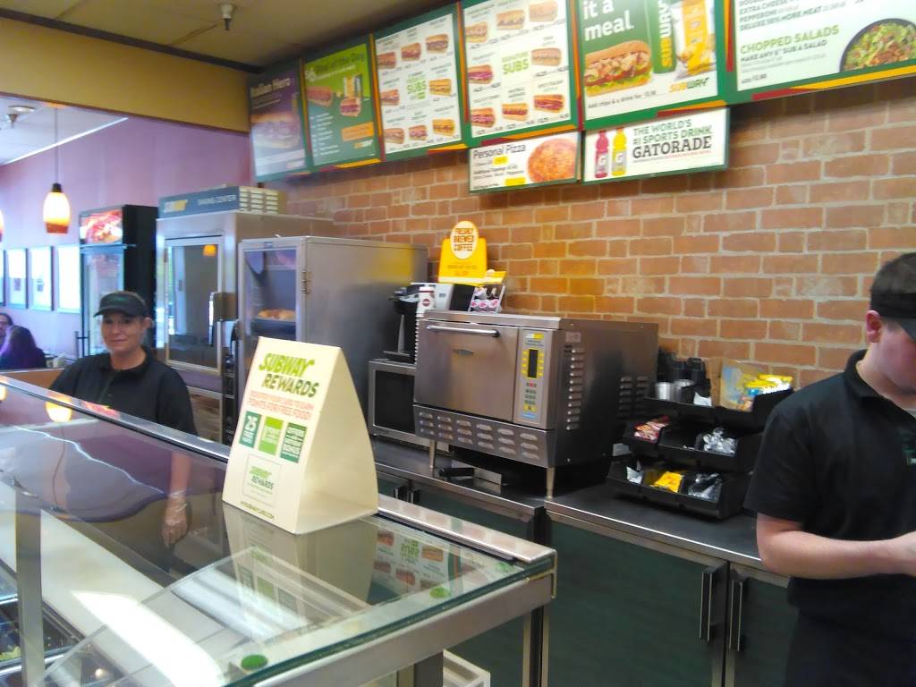 Subway 6840 Bardstown Rd, Louisville, KY 40291, USA