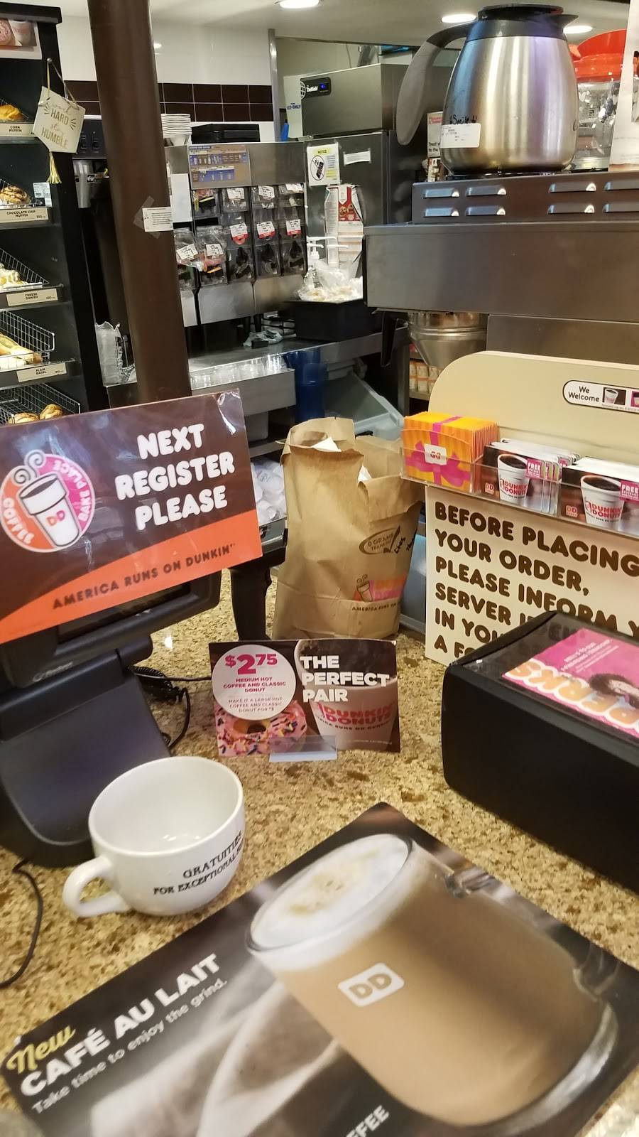 Dunkin Donuts | cafe | 555 Grand Concourse, Bronx, NY 10451, USA | 7182928624 OR +1 718-292-8624