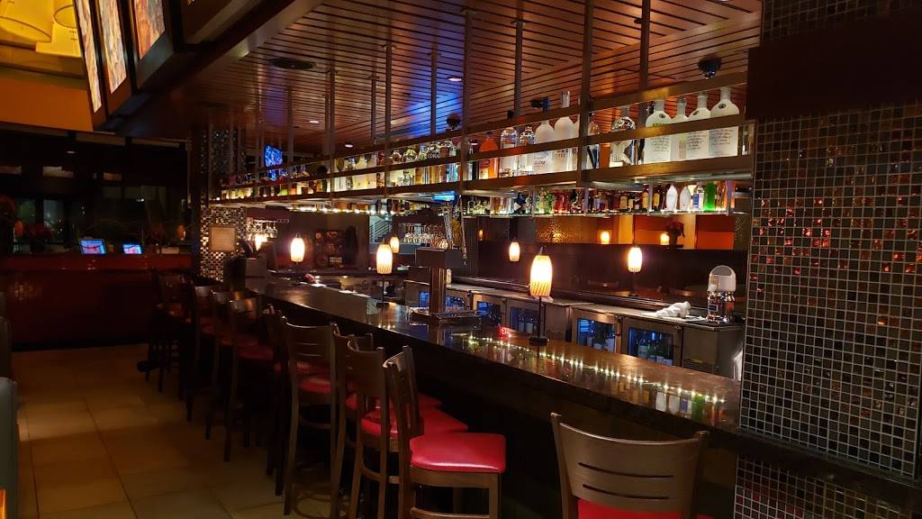 P.F. Changs | meal takeaway | 1 Galleria Dr TH131, Buffalo, NY 14225, USA | 7167060791 OR +1 716-706-0791