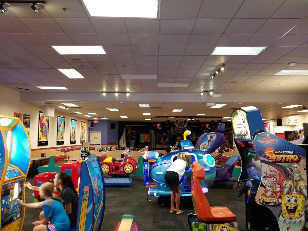 Chuck E. Cheese - Restaurant | 2601 W Lake Ave, Peoria, IL 61615, USA