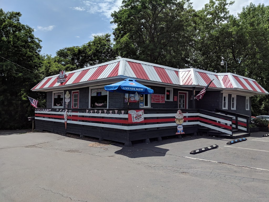 Reid's Ice Cream Parlor | 130 Lake Ave, Lockport, NY 14094, USA