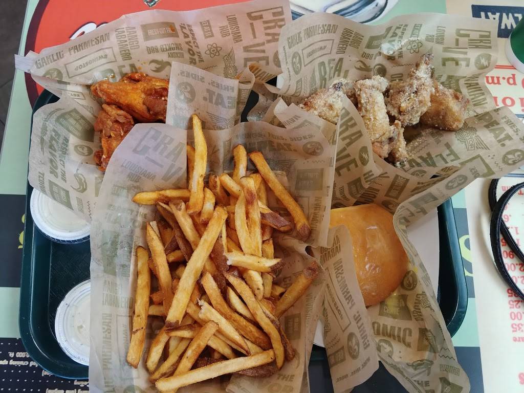 Wingstop | restaurant | 968 Northlake Blvd, Lake Park, FL 33403, USA | 5612493878 OR +1 561-249-3878